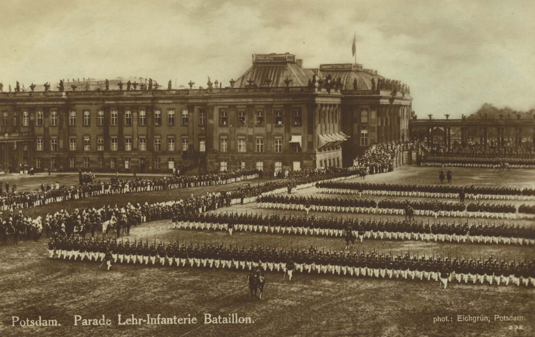 Bataillon zur Parade